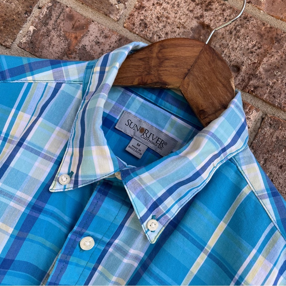 Sun River Clothing Co. Men's Blue Plaid Short Sleeve Button Down Shirt - Size M
